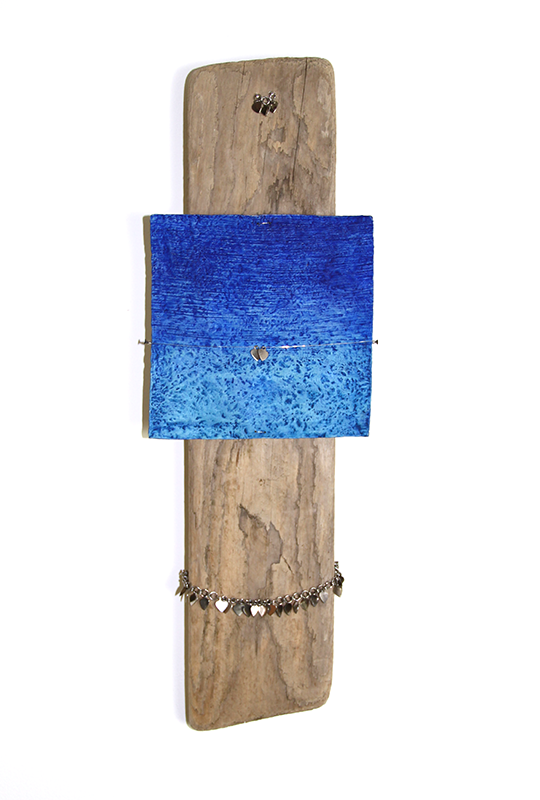 Sculpture murale Coeurs, by Esther Maurer, 2025